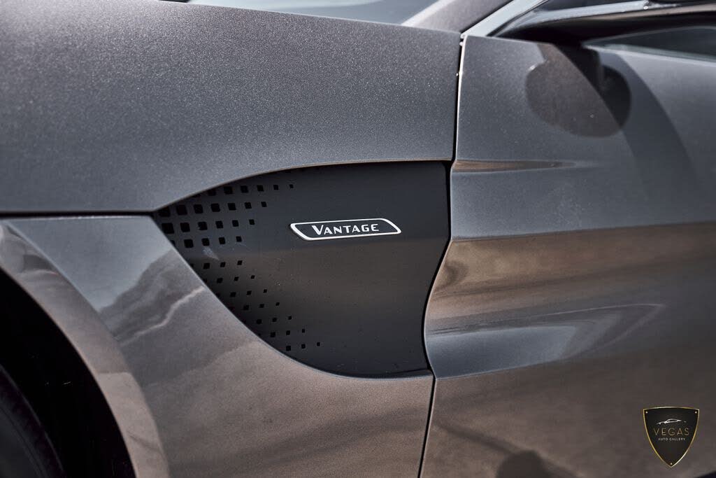 2021 Aston Martin Vantage Coupe RWD photo 13