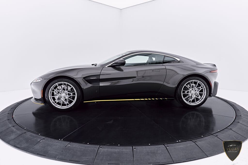 2021 Aston Martin Vantage Coupe RWD photo 18