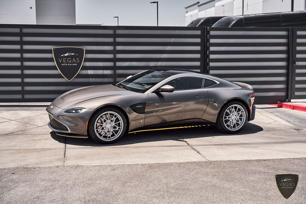2021 Aston Martin Vantage Coupe RWD photo 5