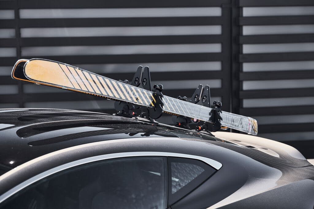 2021 Aston Martin Vantage Coupe RWD photo 6