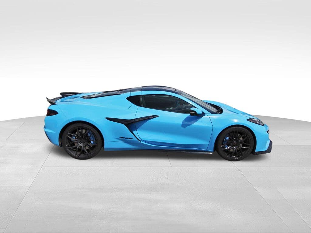 2026 Chevrolet Corvette Z06 1LZ Coupe RWD photo 5