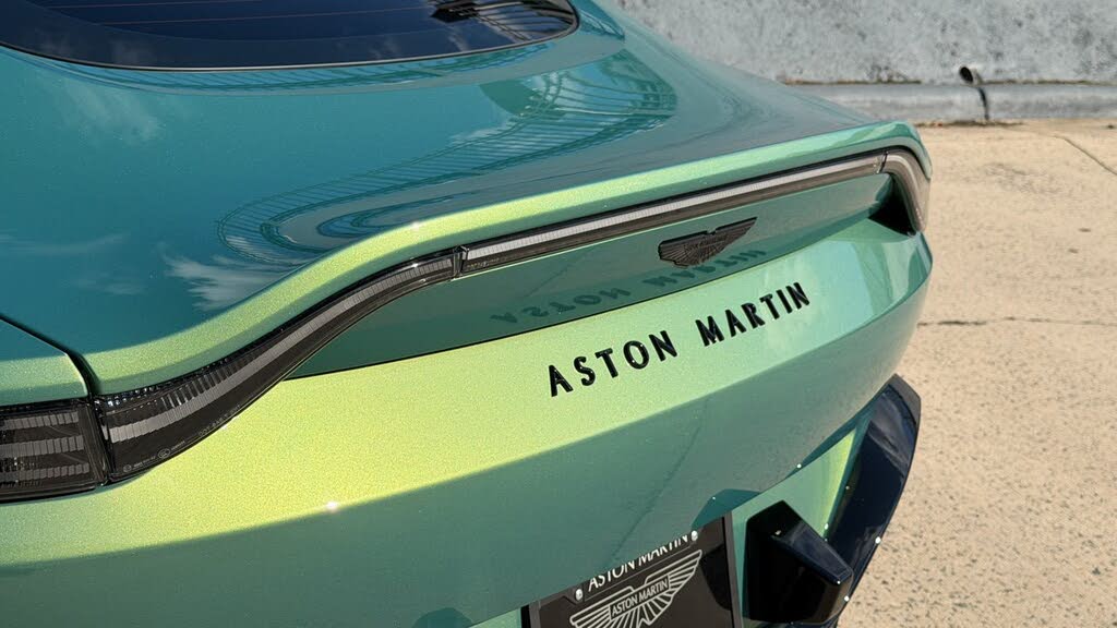 2023 Aston Martin Vantage V8 Coupe RWD photo 8