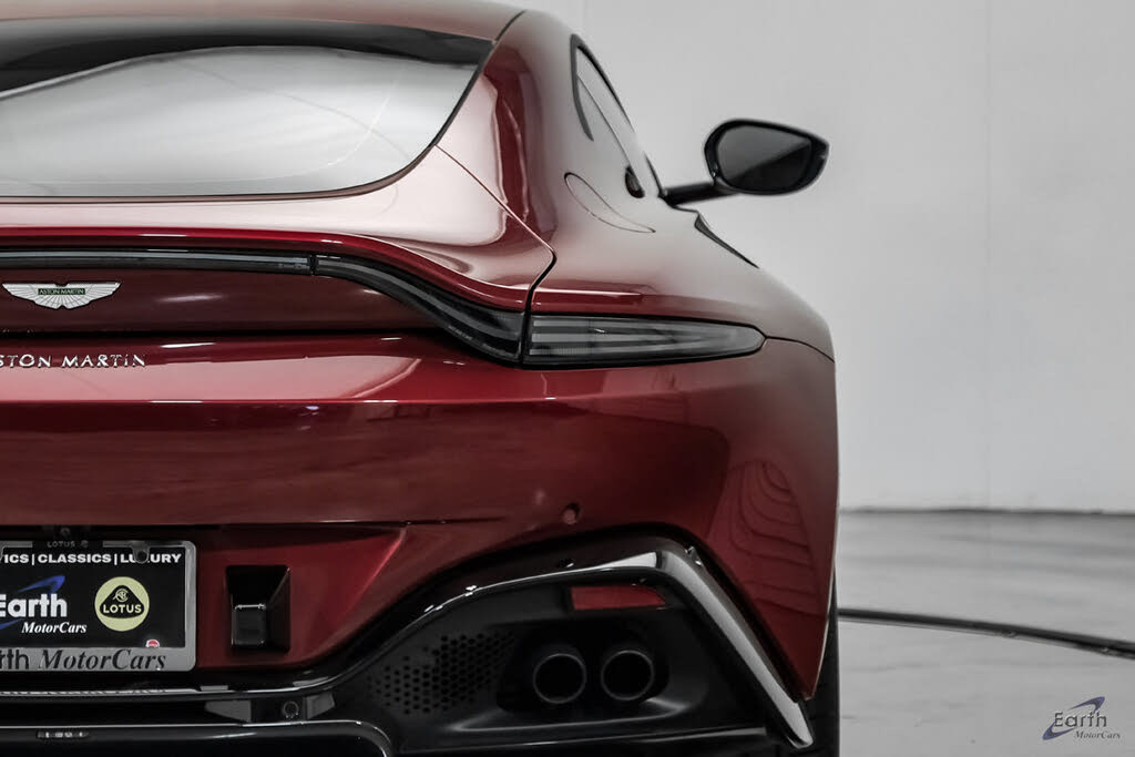 2020 Aston Martin Vantage RWD photo 17