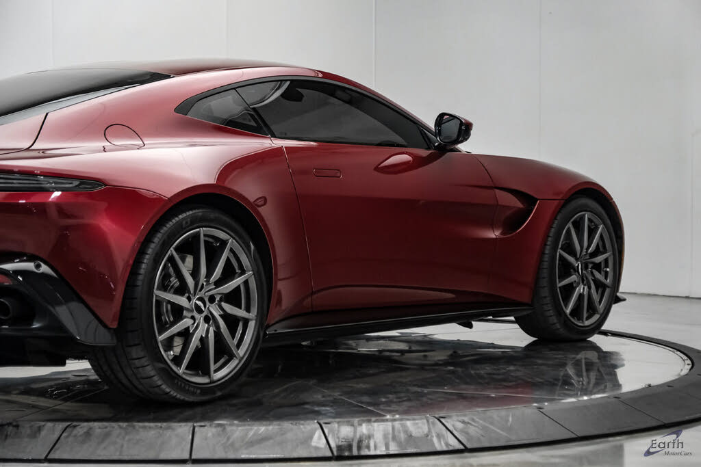 2020 Aston Martin Vantage RWD photo 23