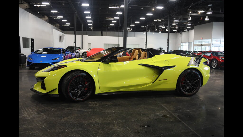 2023 Chevrolet Corvette Z06 3LZ Convertible RWD photo 12