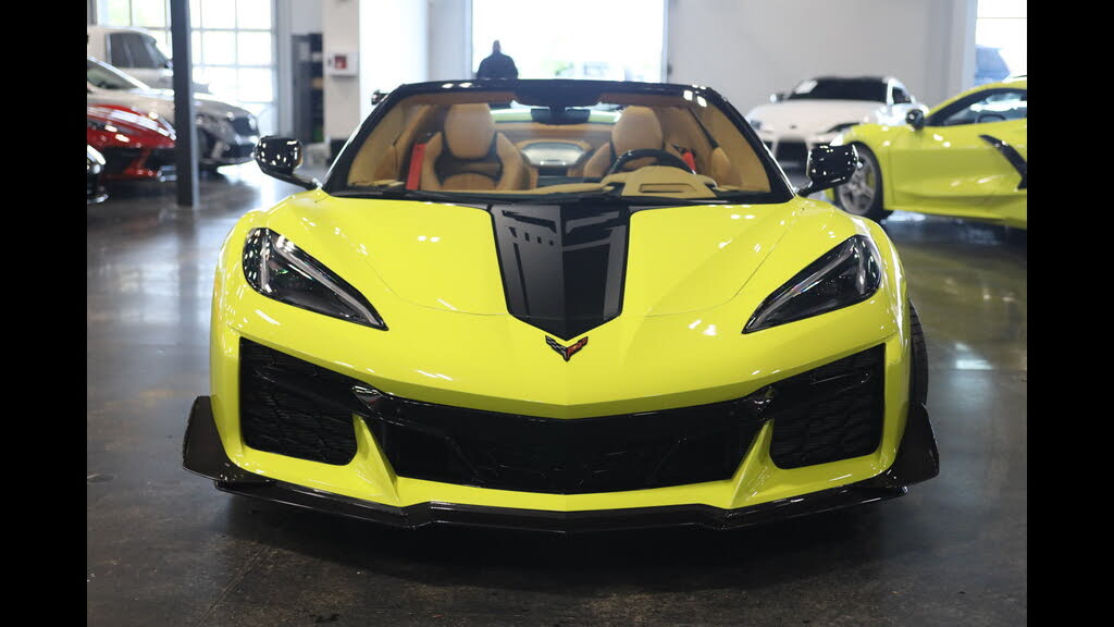 2023 Chevrolet Corvette Z06 3LZ Convertible RWD photo 3