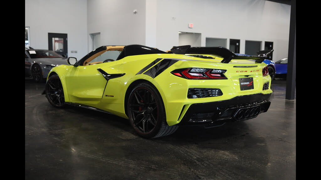 2023 Chevrolet Corvette Z06 3LZ Convertible RWD photo 5