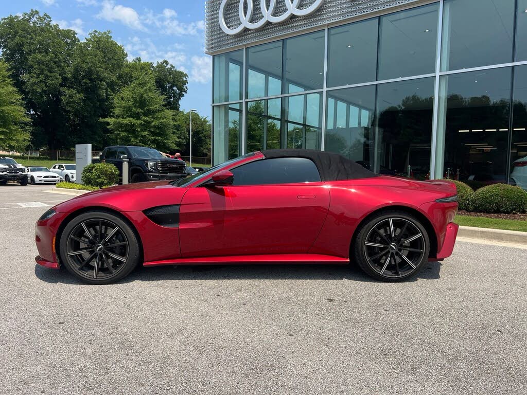 2021 Aston Martin Vantage Convertible RWD photo 9