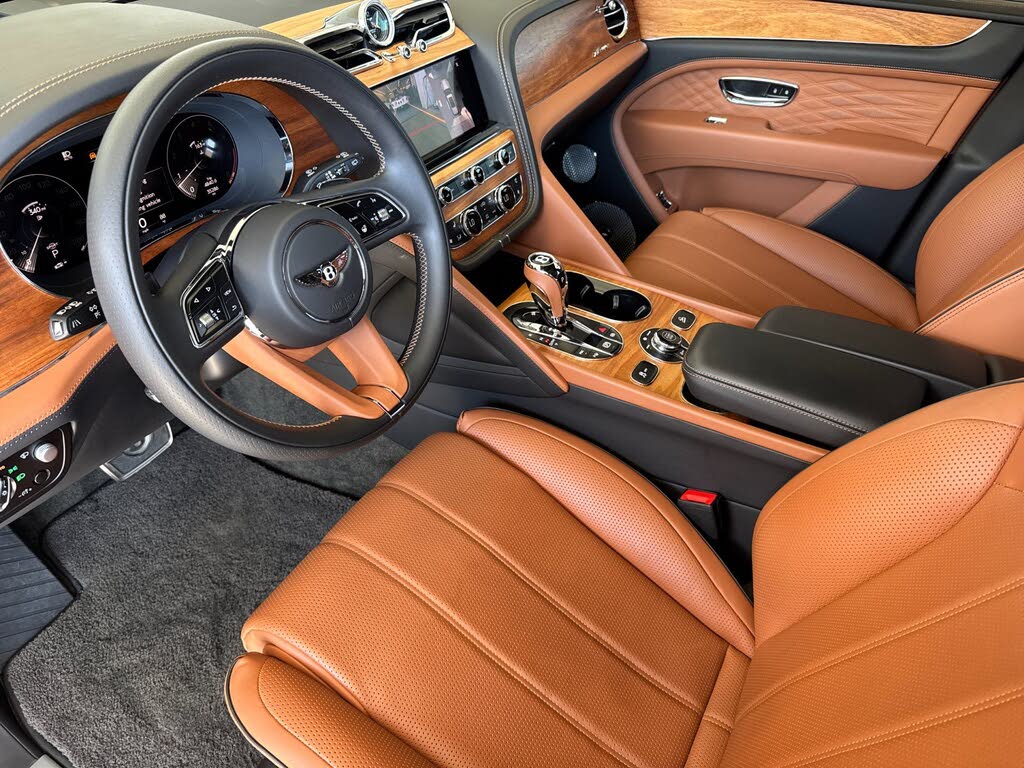 2023 Bentley Bentayga Azure V8 AWD photo 13