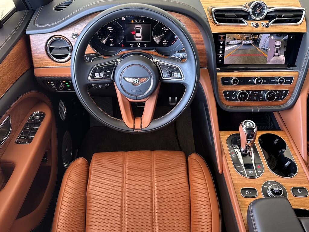 2023 Bentley Bentayga Azure V8 AWD photo 16