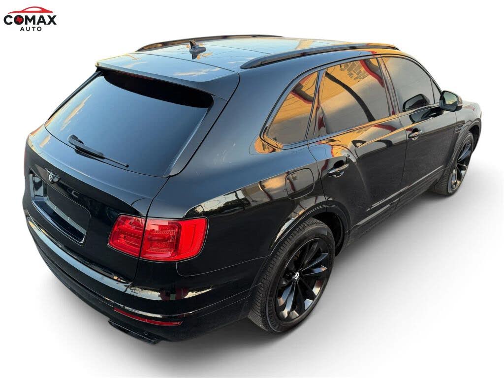 2017 Bentley Bentayga W12 AWD photo 11