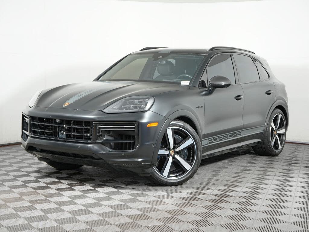 2024 Porsche Cayenne Turbo GT AWD
