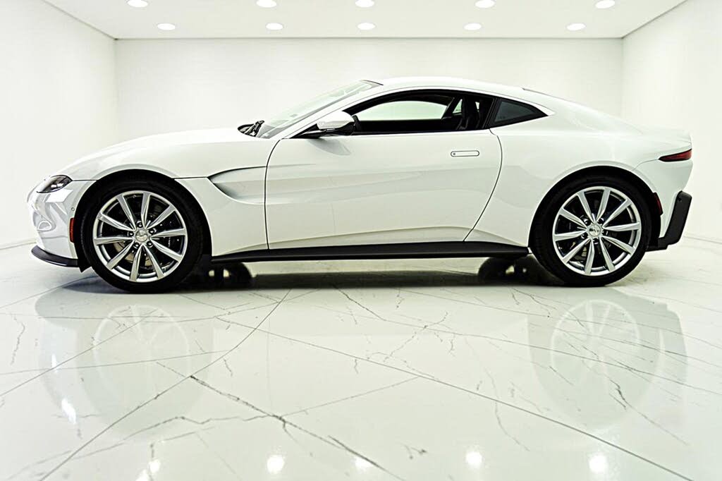 2023 Aston Martin Vantage V8 Coupe RWD photo 3