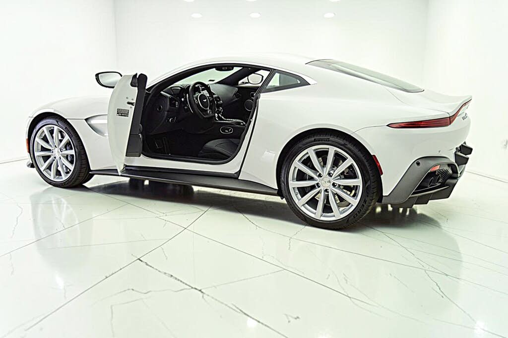 2023 Aston Martin Vantage V8 Coupe RWD photo 5
