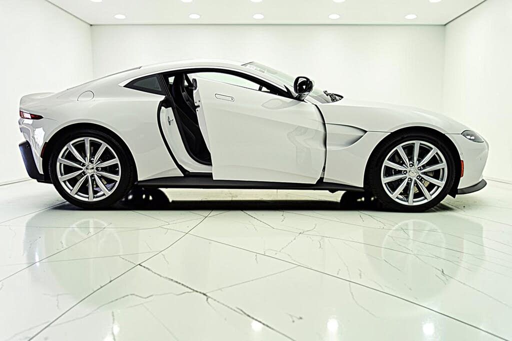 2023 Aston Martin Vantage V8 Coupe RWD photo 10