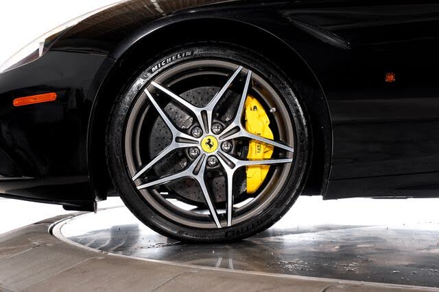 2016 Ferrari California T Roadster photo 17