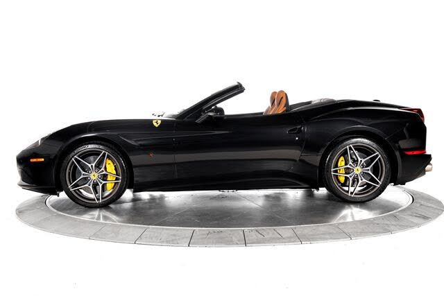 2016 Ferrari California T Roadster photo 3