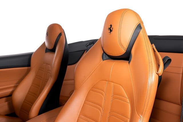 2016 Ferrari California T Roadster photo 21