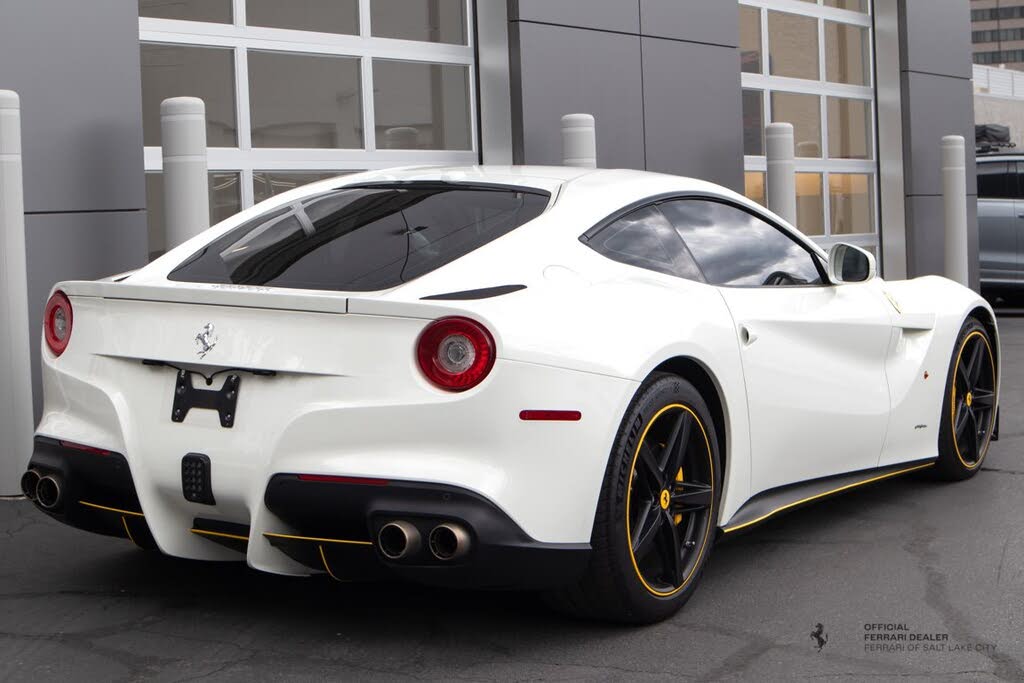 2015 Ferrari F12 Berlinetta Coupe photo 6