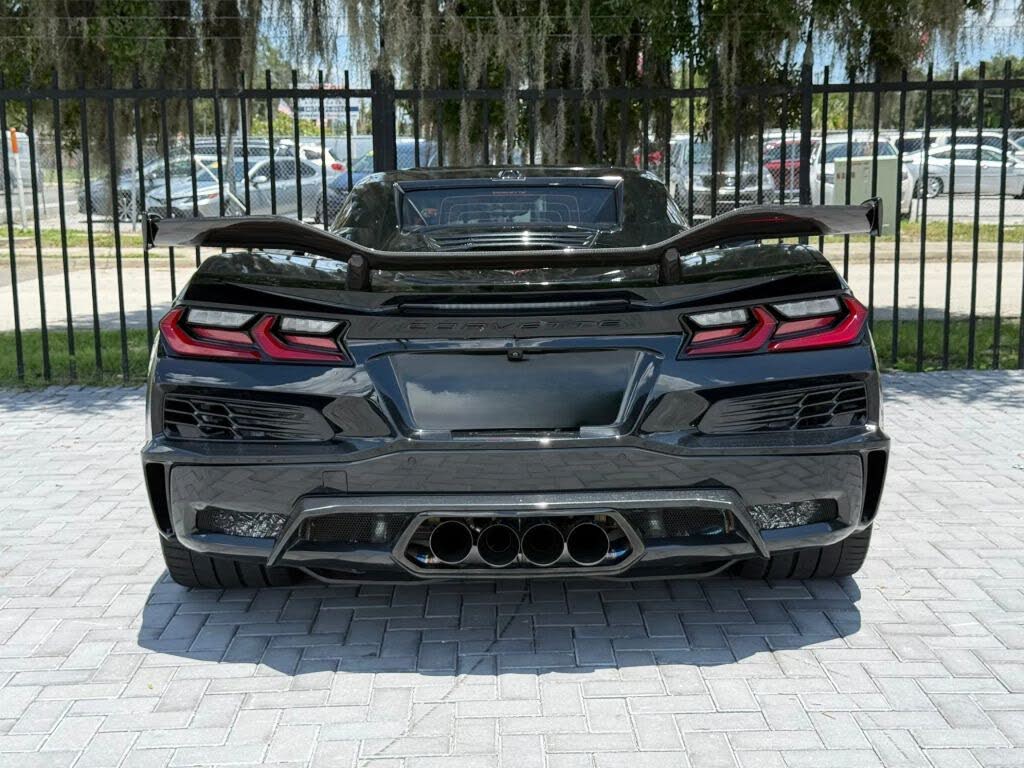 2025 Chevrolet Corvette Z06 3LZ Convertible RWD photo 8