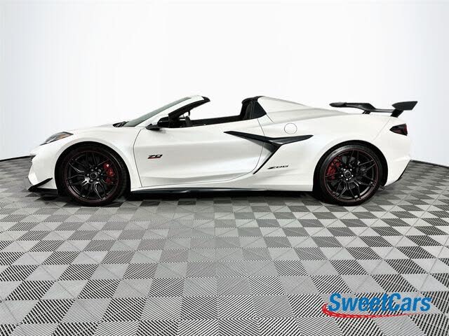2023 Chevrolet Corvette Z06 3LZ Convertible RWD photo 4