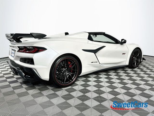2023 Chevrolet Corvette Z06 3LZ Convertible RWD photo 7
