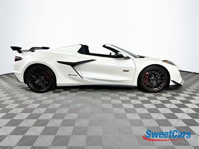 2023 Chevrolet Corvette Z06 3LZ Convertible RWD photo 8