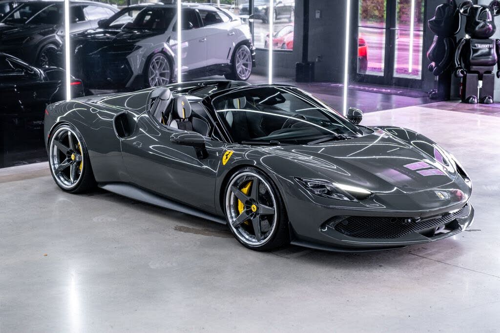 2023 Ferrari 296 GTS RWD