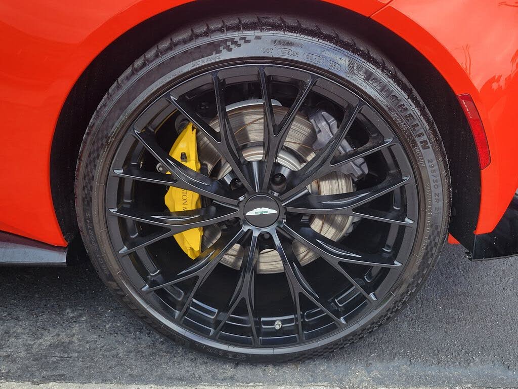 2023 Aston Martin Vantage F1 Edition Coupe RWD photo 8