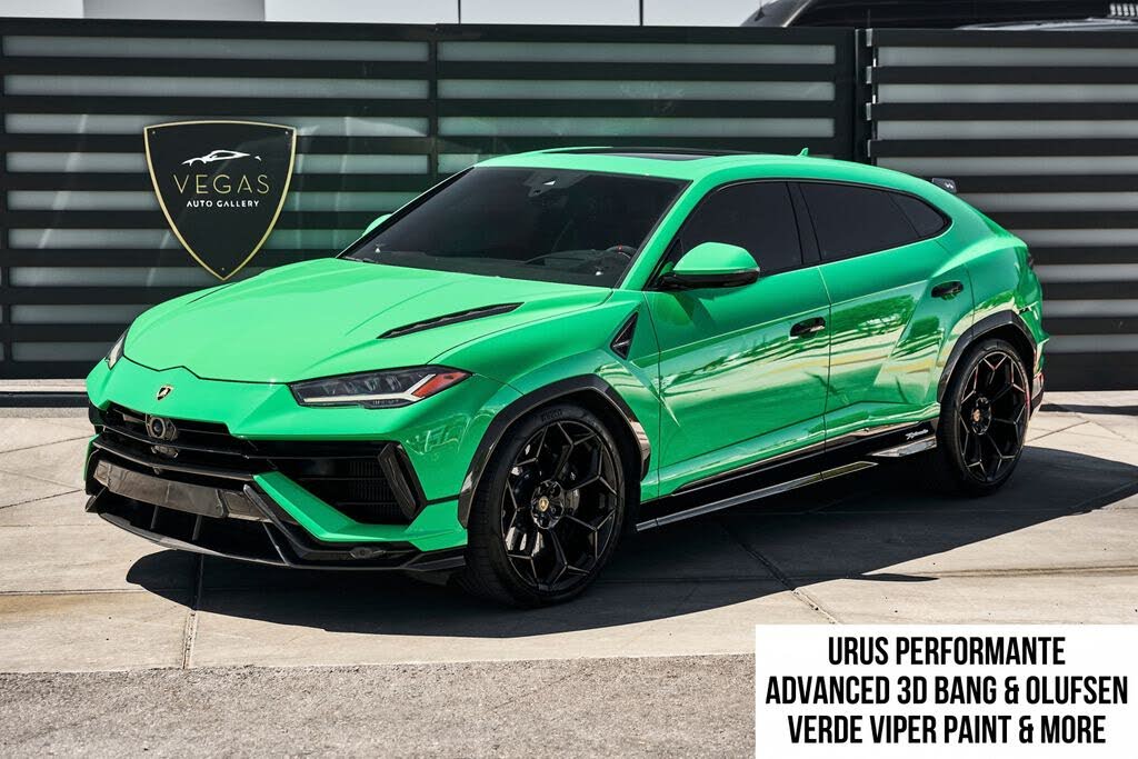 2023 Lamborghini Urus Performante AWD