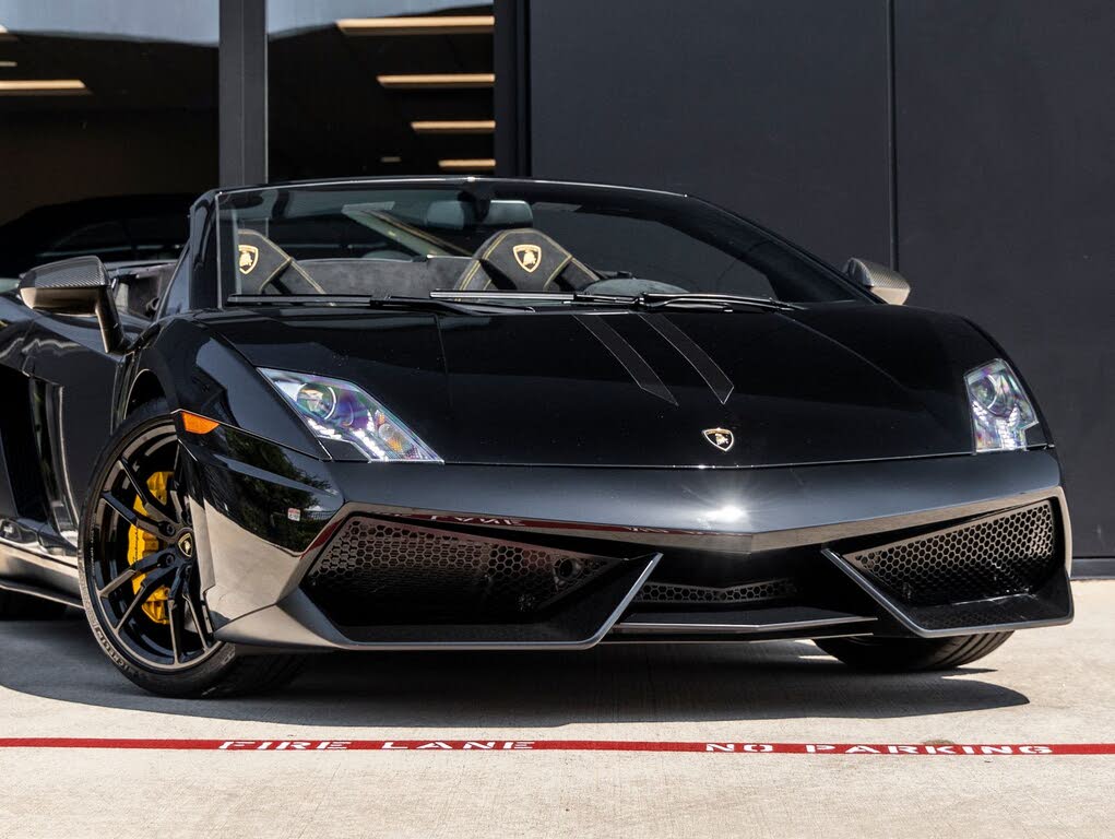 2012 Lamborghini Gallardo LP 570-4 Performante Spyder AWD photo 5