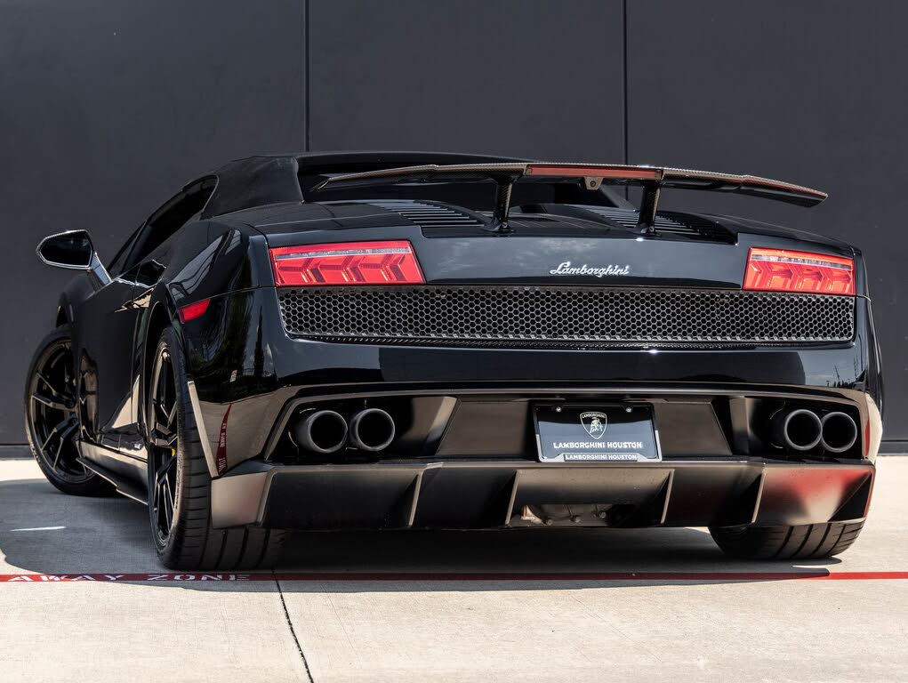2012 Lamborghini Gallardo LP 570-4 Performante Spyder AWD photo 6