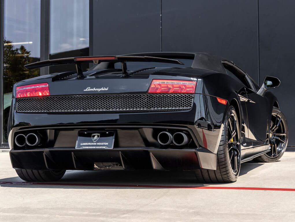2012 Lamborghini Gallardo LP 570-4 Performante Spyder AWD photo 8