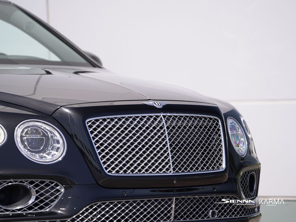 2018 Bentley Bentayga W12 Mulliner AWD photo 11