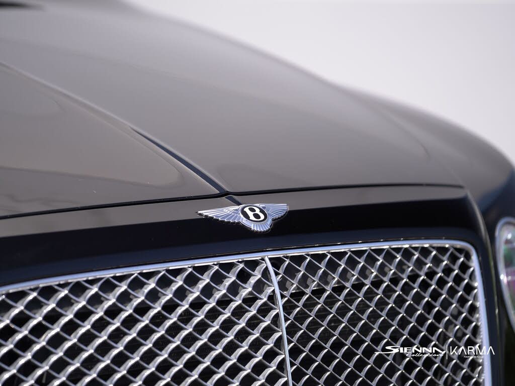 2018 Bentley Bentayga W12 Mulliner AWD photo 12