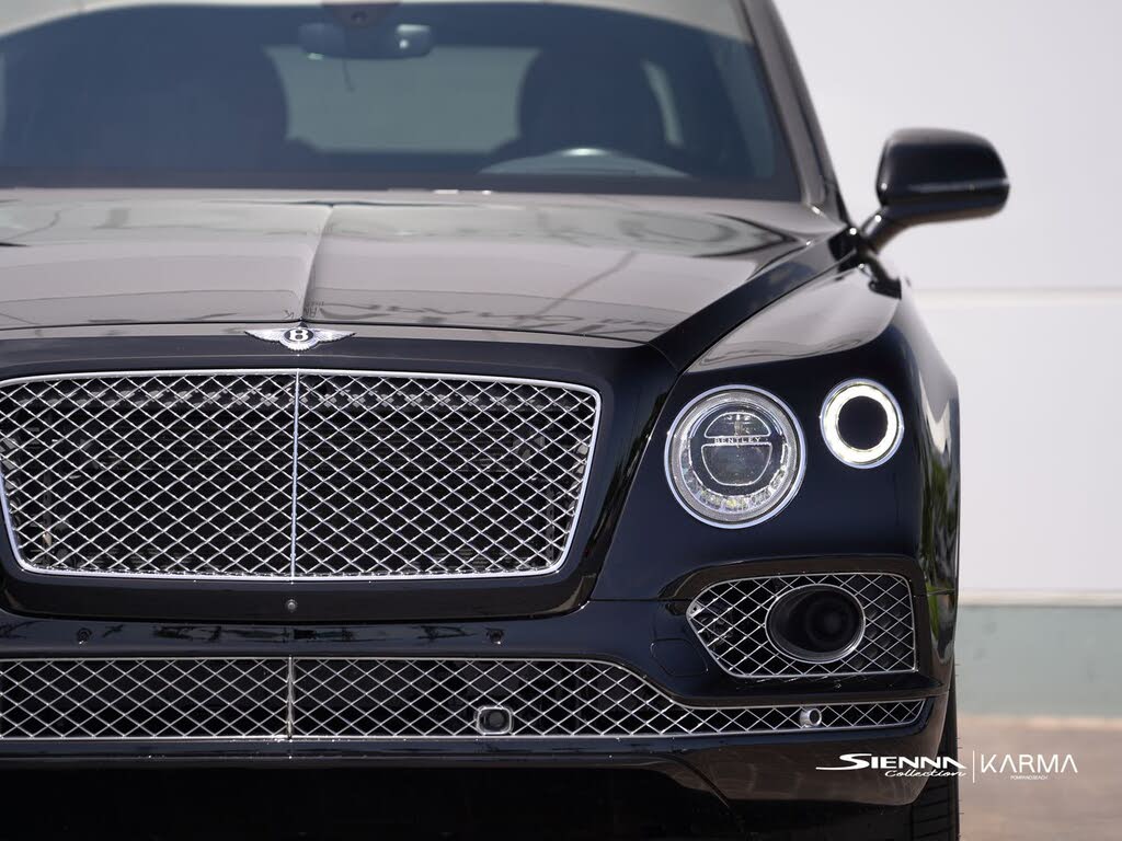 2018 Bentley Bentayga W12 Mulliner AWD photo 14