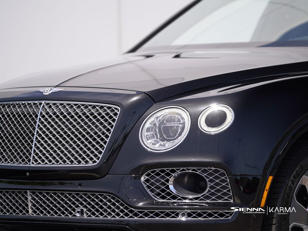 2018 Bentley Bentayga W12 Mulliner AWD photo 17