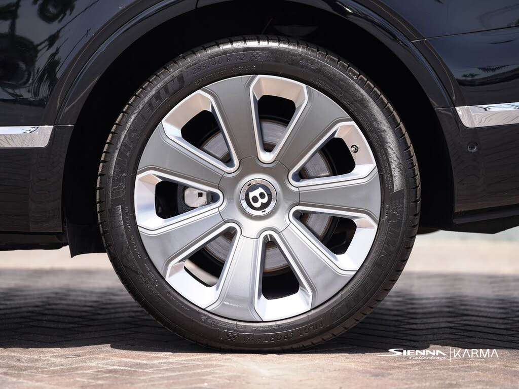 2018 Bentley Bentayga W12 Mulliner AWD photo 21