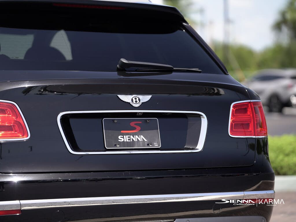 2018 Bentley Bentayga W12 Mulliner AWD photo 24