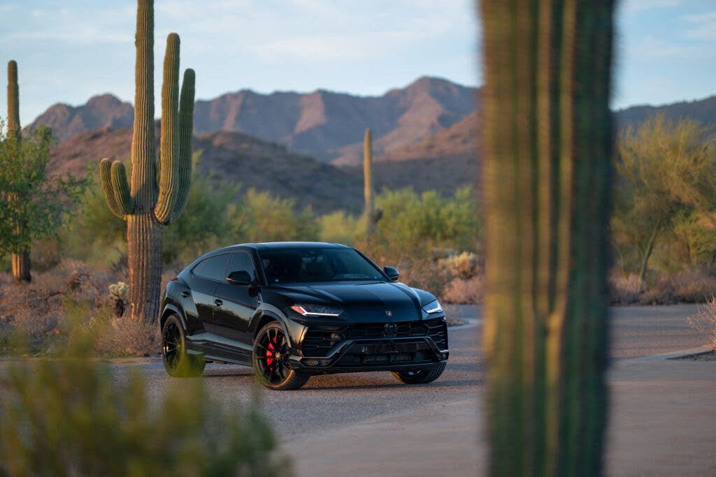 2021 Lamborghini Urus AWD - $166,888