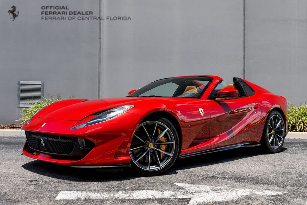 2023 Ferrari 812 GTS Convertible RWD - $1,089,895