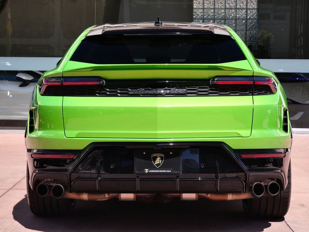 2026 Lamborghini Urus SE AWD photo 4