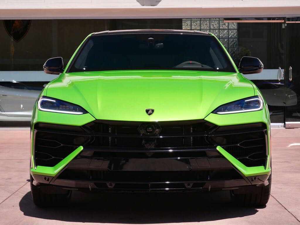 2026 Lamborghini Urus SE AWD photo 5