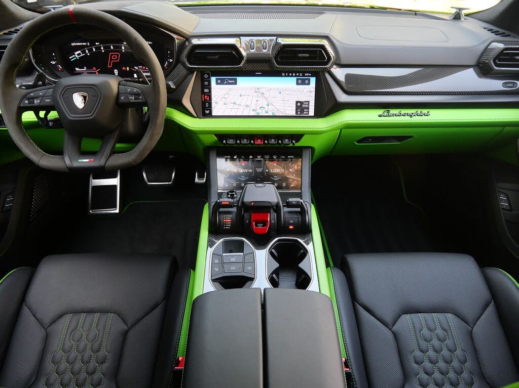 2026 Lamborghini Urus SE AWD photo 7