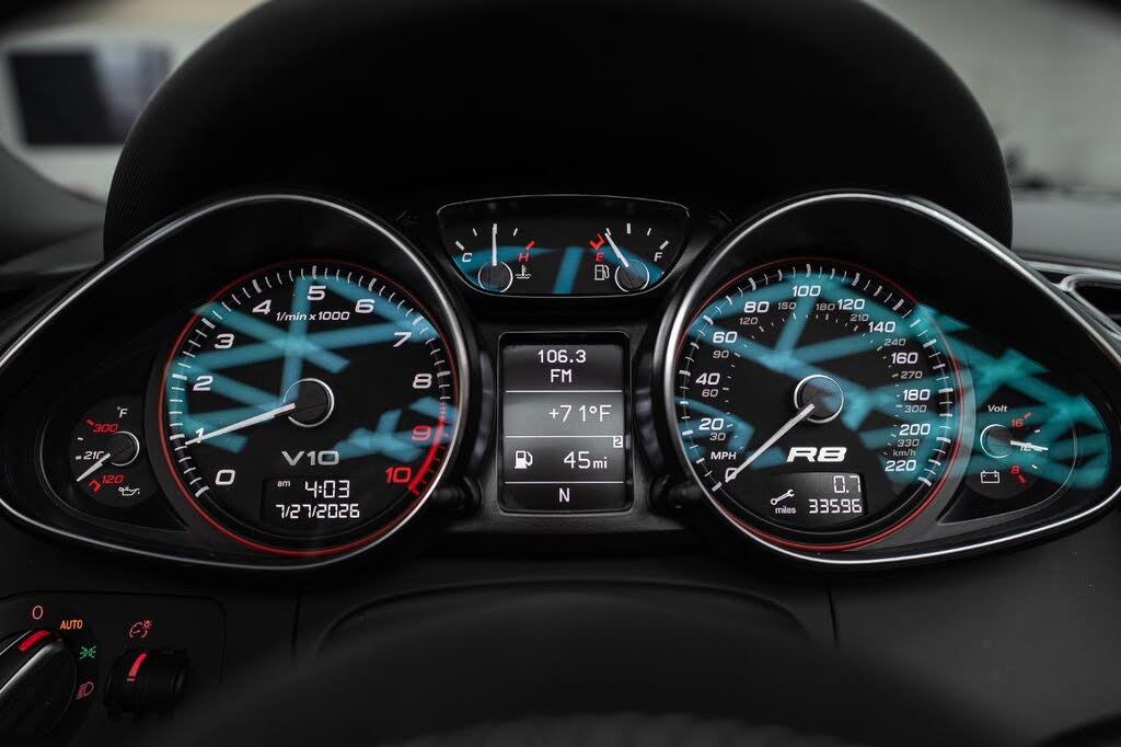 2011 Audi R8 5.2 quattro Spyder AWD photo 15 of 24