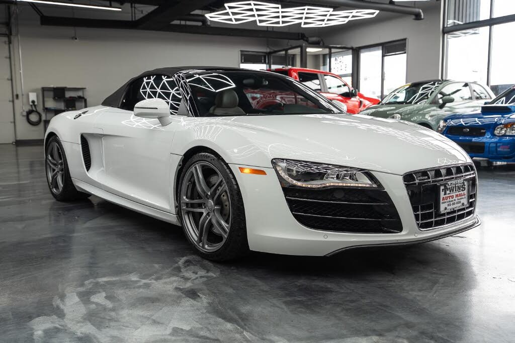 2011 Audi R8 5.2 quattro Spyder AWD photo 8 of 24
