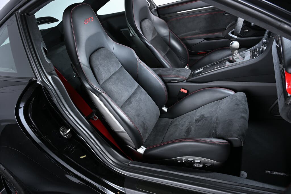 2018 Porsche 911 GT3 Coupe RWD photo 17
