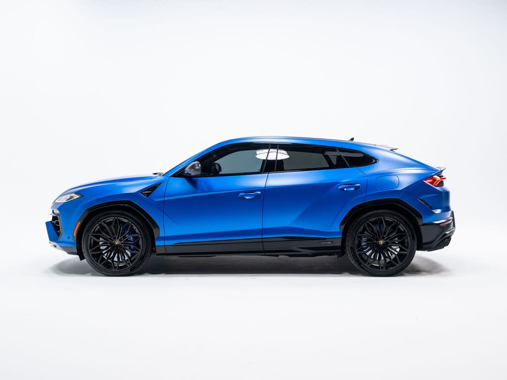 2025 Lamborghini Urus SE AWD photo 2
