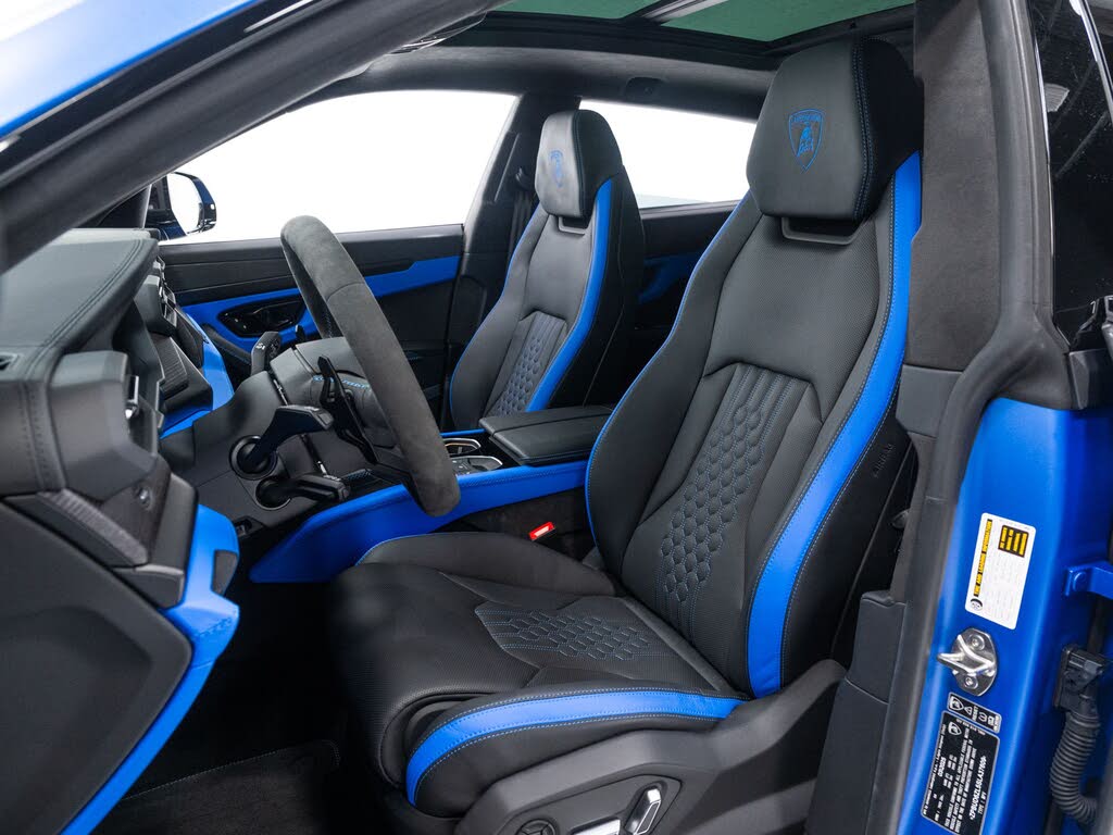 2025 Lamborghini Urus SE AWD photo 14