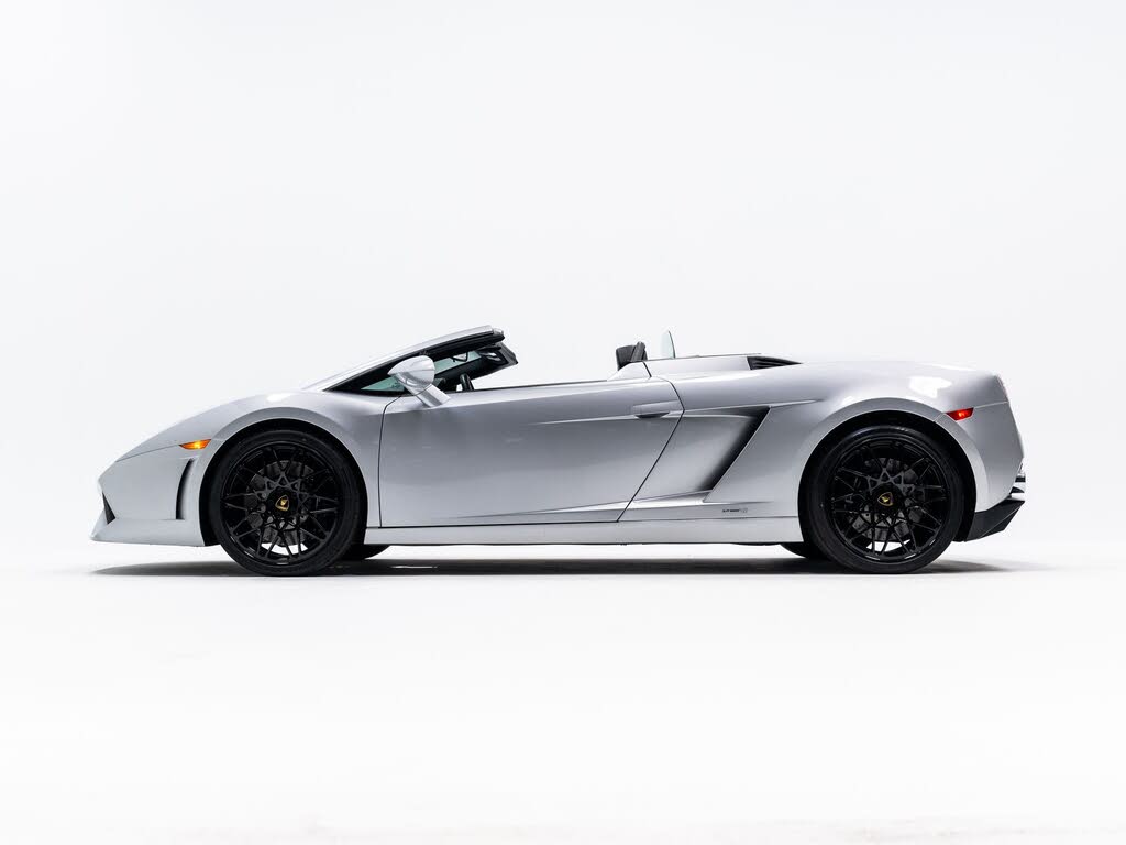 2011 Lamborghini Gallardo LP 560-4 Spyder AWD photo 2